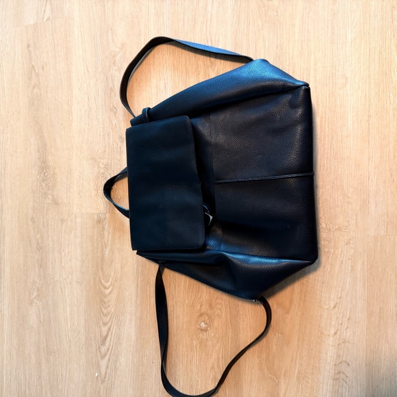 Zara Elegant Black Leather Backpack main image 6
